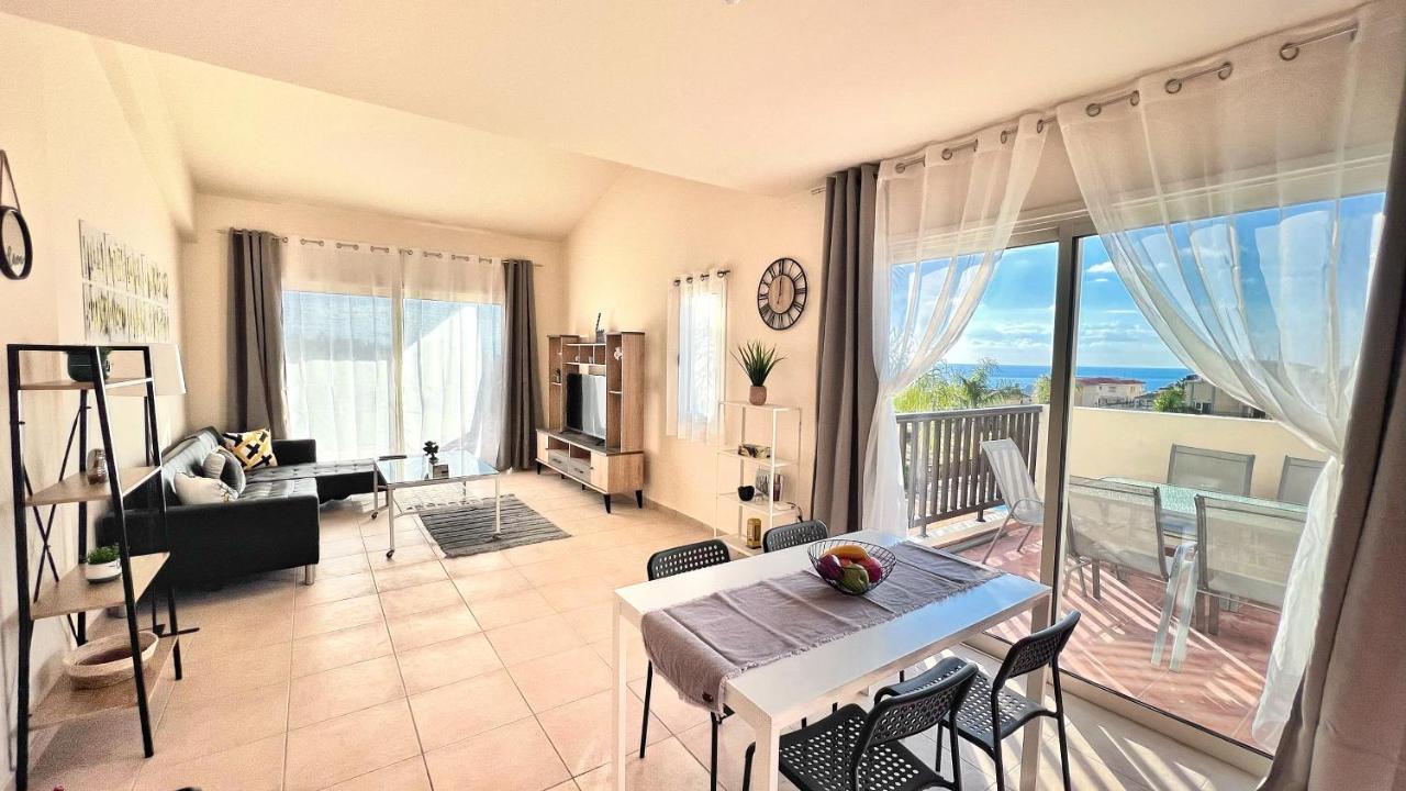 Melanos Sea View Apartment Paphos ภายนอก รูปภาพ