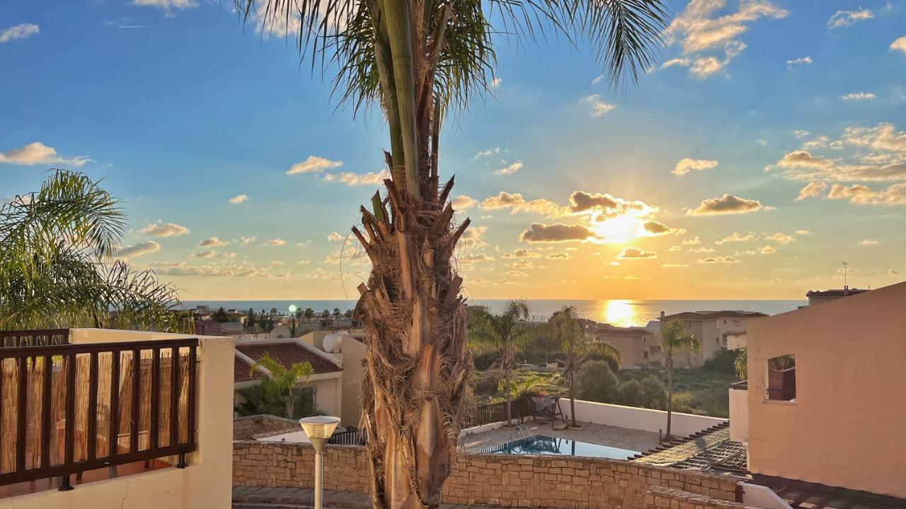 Melanos Sea View Apartment Paphos ภายนอก รูปภาพ