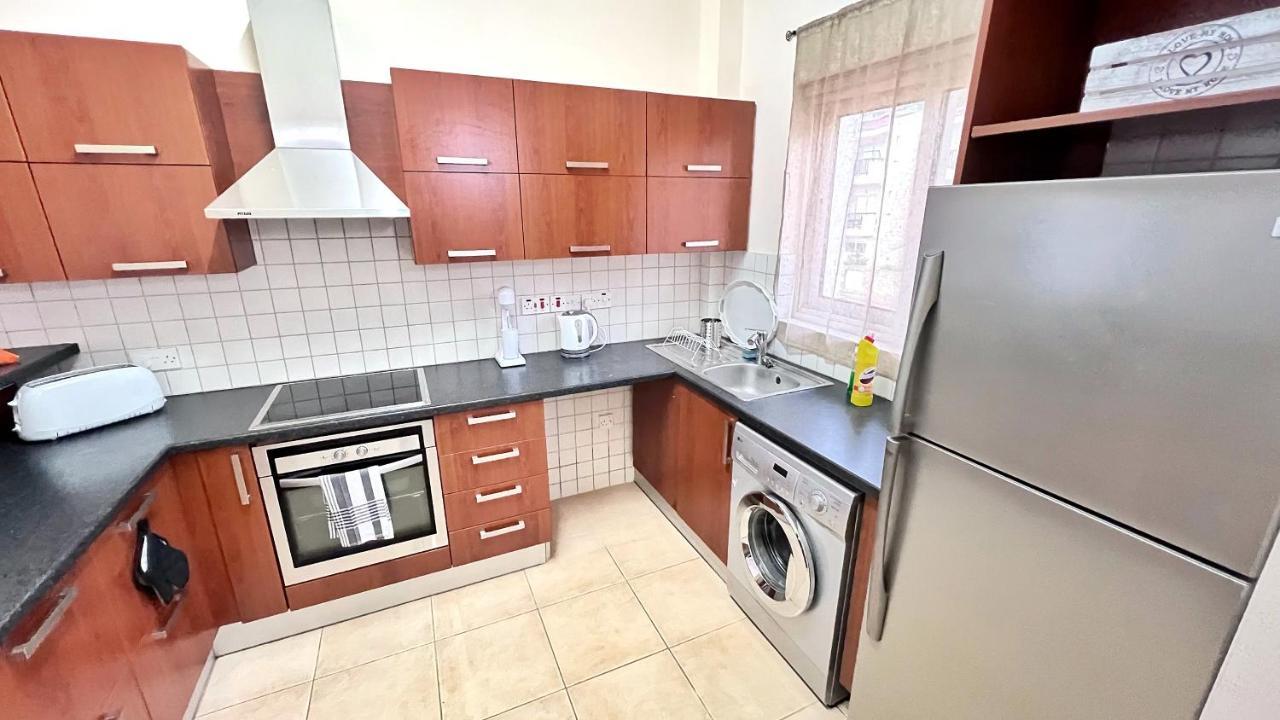 Melanos Sea View Apartment Paphos ภายนอก รูปภาพ