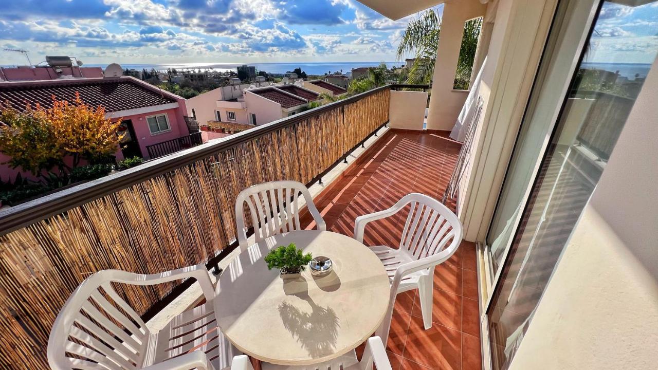 Melanos Sea View Apartment Paphos ภายนอก รูปภาพ